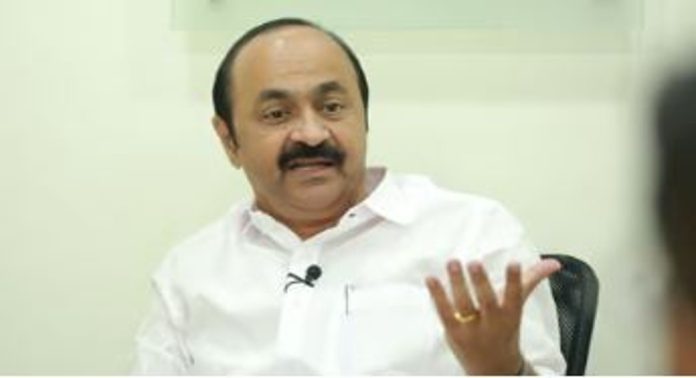 സാമ്പത്തിക പ്രതിസന്ധി ; ഇനി നികുതി വർധിപ്പിച്ചാൽ ജീവിക്കാൻ സാധിക്കില്ലെന്ന് വിഡി സതീശന് സാമ്പത്തിക പ്രതിസന്ധി ; ഇനി നികുതി വർധിപ്പിച്ചാൽ ജീവിക്കാൻ സാധിക്കില്ലെന്ന് വിഡി സതീശന്