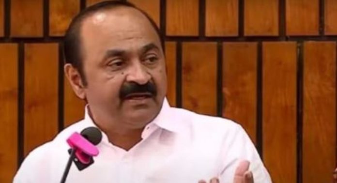 ഹേമ കമ്മിറ്റി റിപ്പോര്ട്ട് ; പ്രത്യേക അന്വേഷണ സംഘം രൂപീകരിക്കണമെന്ന് പ്രതിപക്ഷ നേതാവ് ഹേമ കമ്മിറ്റി റിപ്പോര്ട്ട് ; പ്രത്യേക അന്വേഷണ സംഘം രൂപീകരിക്കണമെന്ന് പ്രതിപക്ഷ നേതാവ്