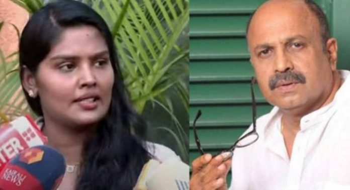 രേവതി സമ്പത്തിനെതിരെ ഡിജിപിക്ക് പരാതി നല്കി നടൻ സിദ്ദിഖ് രേവതി സമ്പത്തിനെതിരെ ഡിജിപിക്ക് പരാതി നല്കി നടൻ സിദ്ദിഖ്