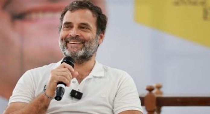 പാക് എംബസിയിൽനിന്ന് മാമ്പഴം സ്വീകരിച്ചെന്ന ആരോപണം ; രാഹുൽ ഗാന്ധിക്കെതിരെ വിമർശനവുമായി ബിജെപി പാക് എംബസിയിൽനിന്ന് മാമ്പഴം സ്വീകരിച്ചെന്ന ആരോപണം ; രാഹുൽ ഗാന്ധിക്കെതിരെ വിമർശനവുമായി ബിജെപി