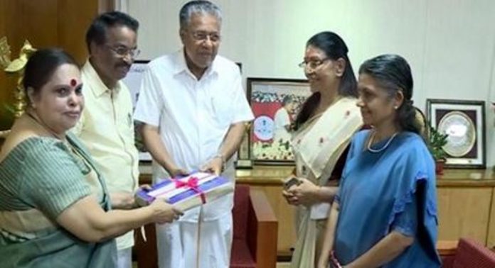 ഹേമ കമ്മിറ്റി റിപ്പോര്ട്ട് ; ഉച്ചയ്ക്ക് രണ്ടരയ്ക്ക് പുറത്തുവിടും ഹേമ കമ്മിറ്റി റിപ്പോര്ട്ട് ; ഉച്ചയ്ക്ക് രണ്ടരയ്ക്ക് പുറത്തുവിടും