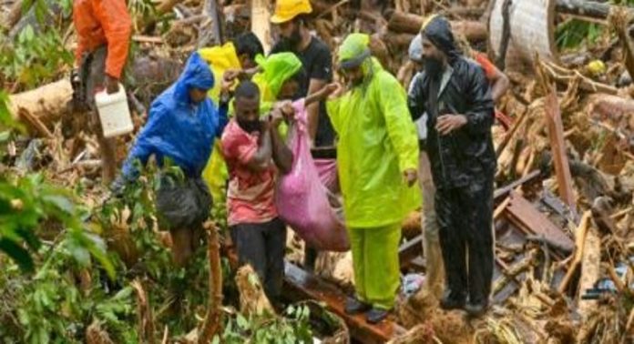 ഉള്ളുലഞ്ഞ് വയനാട് ; മരണസംഖ്യ 402 ആയി ഉയർന്നു, പല മൃതദേഹങ്ങളും തിരിച്ചറിയപ്പെടാത്ത അവസ്ഥയിൽ ഉള്ളുലഞ്ഞ് വയനാട് ; മരണസംഖ്യ 402 ആയി ഉയർന്നു, പല മൃതദേഹങ്ങളും തിരിച്ചറിയപ്പെടാത്ത അവസ്ഥയിൽ