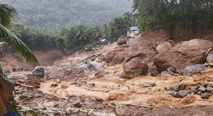 ചാലിയാറിന്റെ തീരത്ത് നിന്ന് രണ്ട് ശരീരഭാഗങ്ങൾ കൂടി കണ്ടെത്തി ചാലിയാറിന്റെ തീരത്ത് നിന്ന് രണ്ട് ശരീരഭാഗങ്ങൾ കൂടി കണ്ടെത്തി