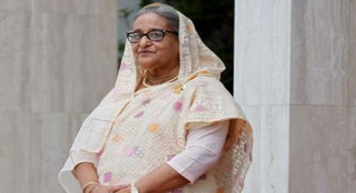 ഷെയ്ഖ് ഹസീന ഹെലികോപ്റ്ററിൽ രാജ്യം വിട്ടതായി റിപ്പോർട്ടുകൾ ഷെയ്ഖ് ഹസീന ഹെലികോപ്റ്ററിൽ രാജ്യം വിട്ടതായി റിപ്പോർട്ടുകൾ