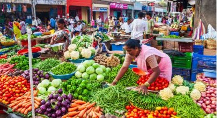 ഓണക്കാലമെത്തി, വിപണി ഉണർന്നു ; വില വർധന നിയന്ത്രിക്കാൻ നടപടി വേണം ഓണക്കാലമെത്തി, വിപണി ഉണർന്നു ; വില വർധന നിയന്ത്രിക്കാൻ നടപടി വേണം