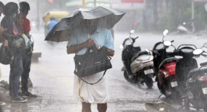 സംസ്ഥാനത്ത് അടുത്ത അഞ്ചുദിവസം അതിശക്തമായ മഴയ്ക്ക് സാധ്യത സംസ്ഥാനത്ത് അടുത്ത അഞ്ചുദിവസം അതിശക്തമായ മഴയ്ക്ക് സാധ്യത
