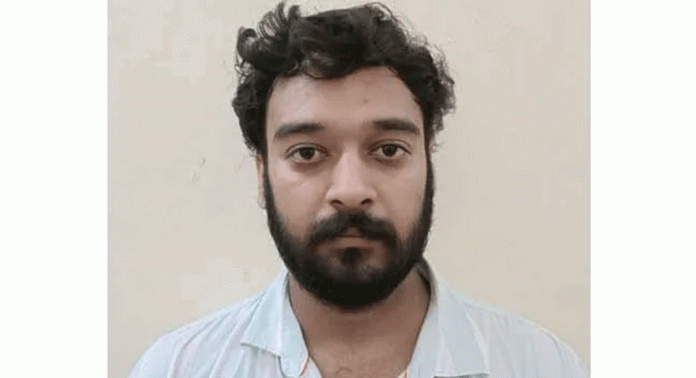 ഓണ്ലൈന് ജോലി വാഗ്ദാനം ചെയ്ത് അഞ്ച് ലക്ഷത്തിലധികം രൂപ തട്ടി ; പ്രതിയെ ഉത്തര് പ്രദേശില് നിന്ന് കസ്റ്റഡിയില് വാങ്ങി കോയിപ്രം പോലീസ് ഓണ്ലൈന് ജോലി വാഗ്ദാനം ചെയ്ത് അഞ്ച് ലക്ഷത്തിലധികം രൂപ തട്ടി ; പ്രതിയെ ഉത്തര് പ്രദേശില് നിന്ന് കസ്റ്റഡിയില് വാങ്ങി കോയിപ്രം പോലീസ്