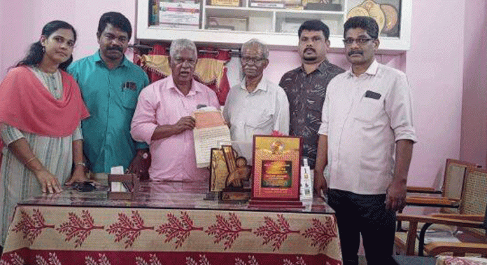 അങ്കണവാടിക്ക് സ്വന്തം കെട്ടിടം നിർമ്മിക്കാൻ സ്ഥലം സൗജന്യമായി നൽകി റിട്ടയേർഡ് പ്രഥമ അദ്ധ്യാപകൻ അങ്കണവാടിക്ക് സ്വന്തം കെട്ടിടം നിർമ്മിക്കാൻ സ്ഥലം സൗജന്യമായി നൽകി റിട്ടയേർഡ് പ്രഥമ അദ്ധ്യാപകൻ