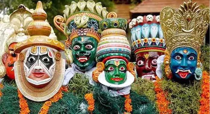 ഓണനാളിൽ കുമ്മാട്ടി നടത്തും, അത് ആചാരത്തിന്റെ ഭാഗം, തൃശൂര് കോര്പറേഷന്റേത് ഏകപക്ഷീയ തിരുമാനമെന്ന് സംഘാടകര് ഓണനാളിൽ കുമ്മാട്ടി നടത്തും, അത് ആചാരത്തിന്റെ ഭാഗം, തൃശൂര് കോര്പറേഷന്റേത് ഏകപക്ഷീയ തിരുമാനമെന്ന് സംഘാടകര്