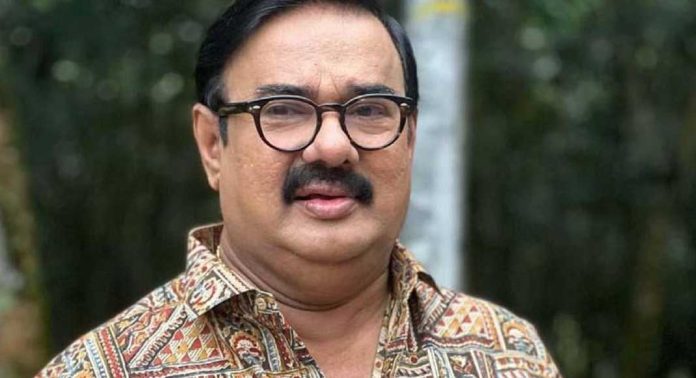 നടിയുടെ ലൈംഗിക അതിക്രമ പരാതി ; നടൻ മണിയൻപിള്ള രാജു കോടതിയെ സമീപിച്ചു, മുൻകൂർ ജാമ്യപേക്ഷ നൽകി നടിയുടെ ലൈംഗിക അതിക്രമ പരാതി ; നടൻ മണിയൻപിള്ള രാജു കോടതിയെ സമീപിച്ചു, മുൻകൂർ ജാമ്യപേക്ഷ നൽകി