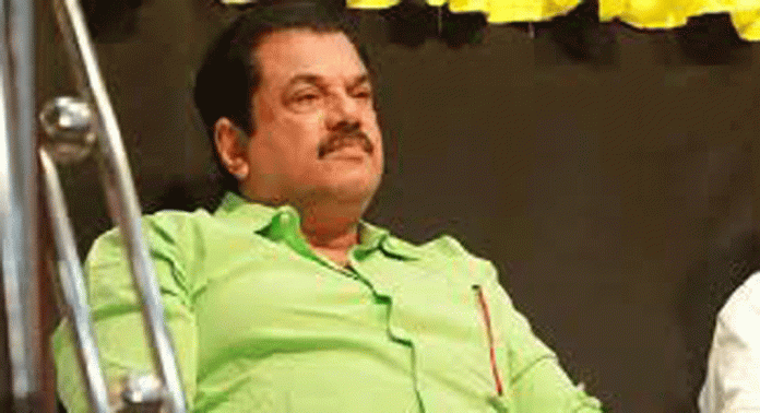 തനിക്കെതിരെ ആരോപണം ഉന്നയിച്ച കാസ്റ്റിംഗ് ഡയറക്ടർ ടെസ് ജോസഫിനെ ഇതുവരെയും കണ്ടിട്ടില്ലെന്ന് നടനും എംഎൽഎയുമായ എം മുകേഷ് തനിക്കെതിരെ ആരോപണം ഉന്നയിച്ച കാസ്റ്റിംഗ് ഡയറക്ടർ ടെസ് ജോസഫിനെ ഇതുവരെയും കണ്ടിട്ടില്ലെന്ന് നടനും എംഎൽഎയുമായ എം മുകേഷ്