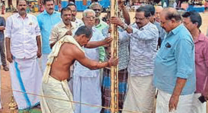 ഓച്ചിറ ക്ഷേത്രത്തിലെ സമൂഹവിവാഹം ; പന്തലിന് കാൽനാട്ടി ഓച്ചിറ ക്ഷേത്രത്തിലെ സമൂഹവിവാഹം ; പന്തലിന് കാൽനാട്ടി