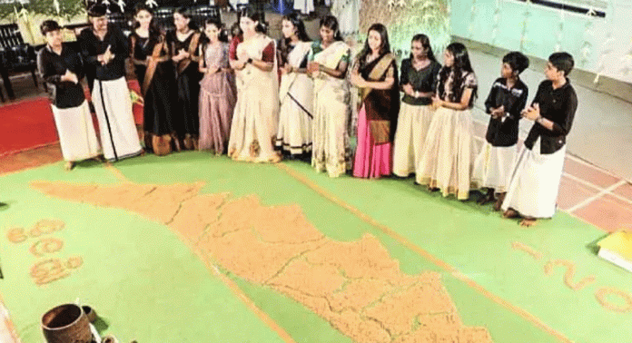 നെൽവിത്തു കൊണ്ട് കേരള മാതൃക സൃഷ്ടിച്ച് പ്രമാടം നേതാജി സ്കൂൾ നെൽവിത്തു കൊണ്ട് കേരള മാതൃക സൃഷ്ടിച്ച് പ്രമാടം നേതാജി സ്കൂൾ