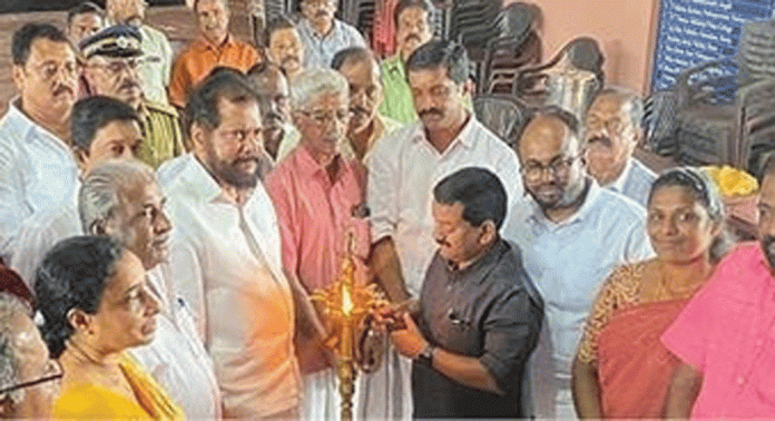 അവിട്ടം ജലോത്സവം 16-ന് പുല്ലൂപ്രം ശ്രീകൃഷ്ണസ്വാമി ക്ഷേത്രക്കടവിൽ നടക്കും അവിട്ടം ജലോത്സവം 16-ന് പുല്ലൂപ്രം ശ്രീകൃഷ്ണസ്വാമി ക്ഷേത്രക്കടവിൽ നടക്കും