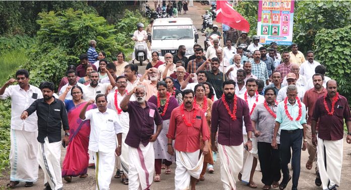 കോന്നി റീജിയണൽ സർവ്വീസ് സഹകരണ ബാങ്ക് തെരെഞ്ഞടുപ്പിൽ എൽഡിഎഫ് പാനലിന് മികച്ച വിജയം കോന്നി റീജിയണൽ സർവ്വീസ് സഹകരണ ബാങ്ക് തെരെഞ്ഞടുപ്പിൽ എൽഡിഎഫ് പാനലിന് മികച്ച വിജയം