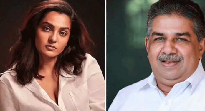 സര്ക്കാര് നടത്തുന്ന സിനിമ കോണ്ക്ലേവിനെതിരെ വിമര്ശനം ഉന്നയിച്ച നടി പാര്വതി തിരുവോത്തിന് മറുപടിയുമായി സാംസ്കാരിക മന്ത്രി സജി ചെറിയാൻ സര്ക്കാര് നടത്തുന്ന സിനിമ കോണ്ക്ലേവിനെതിരെ വിമര്ശനം ഉന്നയിച്ച നടി പാര്വതി തിരുവോത്തിന് മറുപടിയുമായി സാംസ്കാരിക മന്ത്രി സജി ചെറിയാൻ