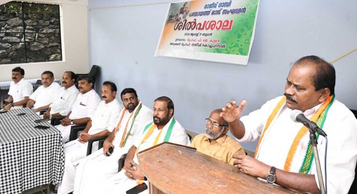 സംസ്ഥാന സര്ക്കാര് തദ്ദേശ സ്വയംഭരണ സ്ഥാപനങ്ങളുടെ അധികാരങ്ങള് കവര്ന്നെടുക്കുന്നു : പ്രൊഫ. സതീഷ്കൊച്ചുപറമ്പില് സംസ്ഥാന സര്ക്കാര് തദ്ദേശ സ്വയംഭരണ സ്ഥാപനങ്ങളുടെ അധികാരങ്ങള് കവര്ന്നെടുക്കുന്നു : പ്രൊഫ. സതീഷ്കൊച്ചുപറമ്പില്