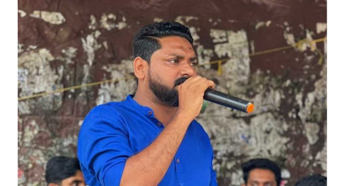 രക്ഷാപ്രവർത്തകരെ അവഹേളിച്ച കോന്നി എംഎൽഎ ജെനീഷ് കുമാറിന്റെ നടപടി അത്യന്തം ദൗർഭാഗ്യകരം – യൂത്ത് കോൺഗ്രസ് രക്ഷാപ്രവർത്തകരെ അവഹേളിച്ച കോന്നി എംഎൽഎ ജെനീഷ് കുമാറിന്റെ നടപടി അത്യന്തം ദൗർഭാഗ്യകരം – യൂത്ത് കോൺഗ്രസ്