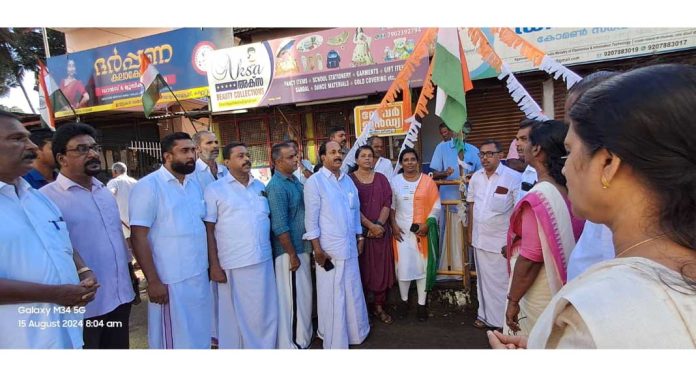 രാജ്യത്തിന്റെ സ്വാതന്ത്ര്യം കോൺഗ്രസിന്റെ ത്യാഗോജ്ജ്വല പോരാട്ട ഫലം ; സാമുവൽ കിഴക്കുപുറം രാജ്യത്തിന്റെ സ്വാതന്ത്ര്യം കോൺഗ്രസിന്റെ ത്യാഗോജ്ജ്വല പോരാട്ട ഫലം ; സാമുവൽ കിഴക്കുപുറം