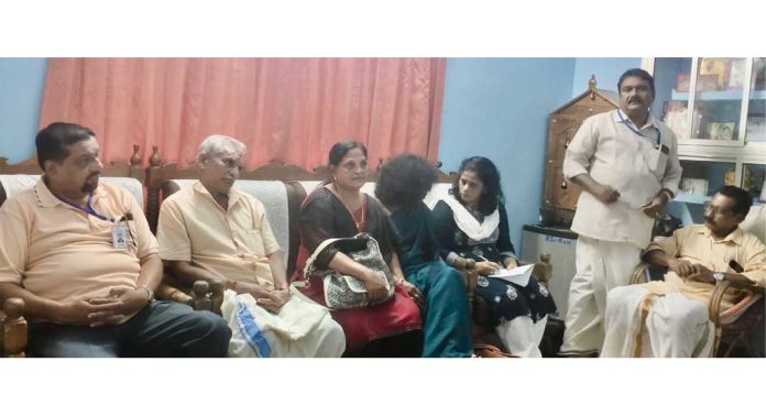 സിനിമ മേഖലയിലെ ജന്മിത്വവും അടിമത്വവും അയിത്വവും തമ്പ്രാൻ ഭരണവും അവസാനിപ്പിക്കണം – ഗാന്ധി ദർശൻ വേദി ജില്ലാ ചെയർമാൻ കെ.ജി.റെജി സിനിമ മേഖലയിലെ ജന്മിത്വവും അടിമത്വവും അയിത്വവും തമ്പ്രാൻ ഭരണവും അവസാനിപ്പിക്കണം – ഗാന്ധി ദർശൻ വേദി ജില്ലാ ചെയർമാൻ കെ.ജി.റെജി