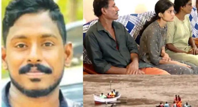 ഇനിയും സഹിക്കാനാവില്ല, അർജുന്റെ കുടുംബം ഒന്നടങ്കം ഷിരൂരിൽ സമരമിരിക്കും ; ജില്ലാ ഭരണകൂടത്തിനെതിരെ രൂക്ഷ വിമർശനം ഇനിയും സഹിക്കാനാവില്ല, അർജുന്റെ കുടുംബം ഒന്നടങ്കം ഷിരൂരിൽ സമരമിരിക്കും ; ജില്ലാ ഭരണകൂടത്തിനെതിരെ രൂക്ഷ വിമർശനം