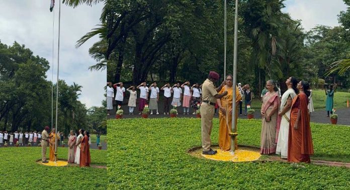 സംസ്കൃത സർവ്വകലാശാലയിൽ സ്വാതന്ത്ര്യദിനം ആഘോഷിച്ചു സംസ്കൃത സർവ്വകലാശാലയിൽ സ്വാതന്ത്ര്യദിനം ആഘോഷിച്ചു