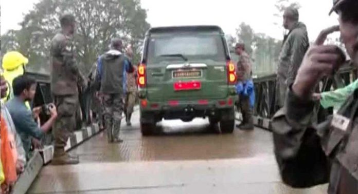 സല്യൂട്ട് ഇന്ത്യന് ആര്മി, ചൂരല്മലയില് ബെയ്ലി പാലം നിര്മാണം പൂര്ത്തിയായി, ബല പരിശോധന വിജയകരം സല്യൂട്ട് ഇന്ത്യന് ആര്മി, ചൂരല്മലയില് ബെയ്ലി പാലം നിര്മാണം പൂര്ത്തിയായി, ബല പരിശോധന വിജയകരം