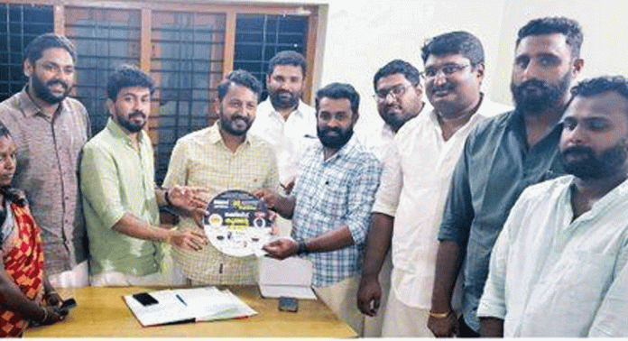 വയനാടിനായ് യൂത്ത് കോൺഗ്രസ് കമ്മിറ്റിയുടെ നേതൃത്വത്തിൽ ലക്ഡിപ് ചലഞ്ച് സംഘടിപ്പിച്ചു വയനാടിനായ് യൂത്ത് കോൺഗ്രസ് കമ്മിറ്റിയുടെ നേതൃത്വത്തിൽ ലക്ഡിപ് ചലഞ്ച് സംഘടിപ്പിച്ചു