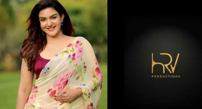 ജന്മദിനത്തിൽ നിർമാണ കമ്പനി പ്രഖ്യാപിച്ച് ഹണി റോസ് ജന്മദിനത്തിൽ നിർമാണ കമ്പനി പ്രഖ്യാപിച്ച് ഹണി റോസ്