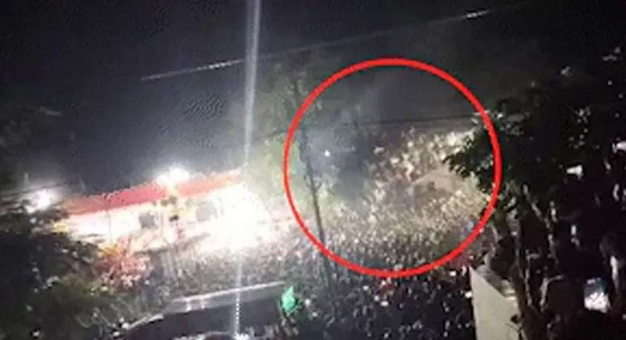 ബിഹാറിൽ മതചടങ്ങിനിടെ ഷെഡ് തകർന്ന് വീണ് നിരവധി പേർക്ക് പരിക്ക് ബിഹാറിൽ മതചടങ്ങിനിടെ ഷെഡ് തകർന്ന് വീണ് നിരവധി പേർക്ക് പരിക്ക്