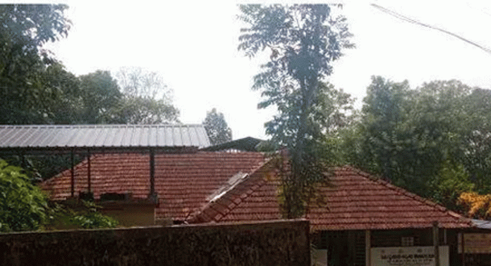 കോട്ടാങ്ങൽ കുടുംബാരോഗ്യ കേന്ദ്രത്തിന് ആംബുലൻസ് അനുവദിക്കണമെന്ന ആവശ്യം ശക്തമാകുന്നു കോട്ടാങ്ങൽ കുടുംബാരോഗ്യ കേന്ദ്രത്തിന് ആംബുലൻസ് അനുവദിക്കണമെന്ന ആവശ്യം ശക്തമാകുന്നു