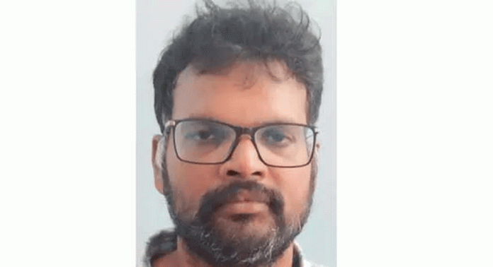 തട്ടിപ്പു കേസില് റിമാന്ഡിലുള്ള തമിഴ്നാട്ടുകാരനെ മറ്റൊരു തട്ടിപ്പിന് ജയിലില് ചെന്ന് അറസ്റ്റ് ചെയ്ത് തിരുവല്ല പോലീസ് തട്ടിപ്പു കേസില് റിമാന്ഡിലുള്ള തമിഴ്നാട്ടുകാരനെ മറ്റൊരു തട്ടിപ്പിന് ജയിലില് ചെന്ന് അറസ്റ്റ് ചെയ്ത് തിരുവല്ല പോലീസ്