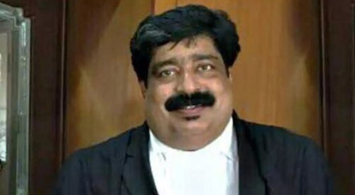 നടിയുടെ ലൈംഗികാതിക്രമ പരാതി; അഡ്വ. വി എസ് ചന്ദ്രശേഖരന് ഉപാധികളോടെ മുന്കൂര് ജാമ്യം നടിയുടെ ലൈംഗികാതിക്രമ പരാതി; അഡ്വ. വി എസ് ചന്ദ്രശേഖരന് ഉപാധികളോടെ മുന്കൂര് ജാമ്യം