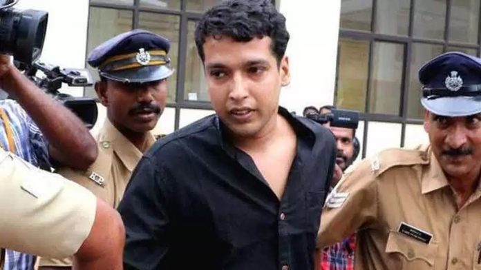 പൾസർ സുനി ജയിൽ മോചിതനായി ; കര്ശന ഉപാധികളോടെ ജാമ്യം പൾസർ സുനി ജയിൽ മോചിതനായി ; കര്ശന ഉപാധികളോടെ ജാമ്യം