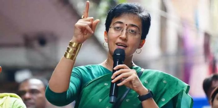 ബിജെപിയും ലഫ്.ഗവർണറും ഡൽഹിയുടെ വികസനം തടയുന്നു : അതിഷി മർലേന ബിജെപിയും ലഫ്.ഗവർണറും ഡൽഹിയുടെ വികസനം തടയുന്നു : അതിഷി മർലേന