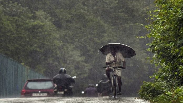 ബംഗാൾ ഉൾകടലിൽ ന്യൂനമർദ്ദം രൂപപ്പെടുന്നു ; 7 ജില്ലകളിൽ യെല്ലോ അലർട്ട് ബംഗാൾ ഉൾകടലിൽ ന്യൂനമർദ്ദം രൂപപ്പെടുന്നു ; 7 ജില്ലകളിൽ യെല്ലോ അലർട്ട്