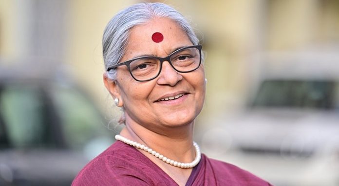 എം.മുകേഷിനെ എംഎൽഎ സ്ഥാനത്തുനിന്ന് നീക്കണം ; ആവര്ത്തിച്ച് ആനി രാജ എം.മുകേഷിനെ എംഎൽഎ സ്ഥാനത്തുനിന്ന് നീക്കണം ; ആവര്ത്തിച്ച് ആനി രാജ