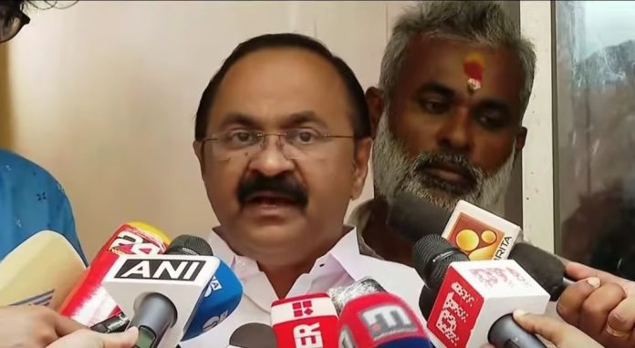 പൂരം കലക്കിയതില് ജുഡീഷ്യല് അന്വേഷണം വേണമെന്ന് വിഡി സതീശന് പൂരം കലക്കിയതില് ജുഡീഷ്യല് അന്വേഷണം വേണമെന്ന് വിഡി സതീശന്