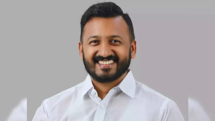 സത്യം പറയാന് അന്വര് ആശങ്കപ്പെടേണ്ടതില്ല : രാഹുല് മാങ്കൂട്ടത്തില് സത്യം പറയാന് അന്വര് ആശങ്കപ്പെടേണ്ടതില്ല : രാഹുല് മാങ്കൂട്ടത്തില്