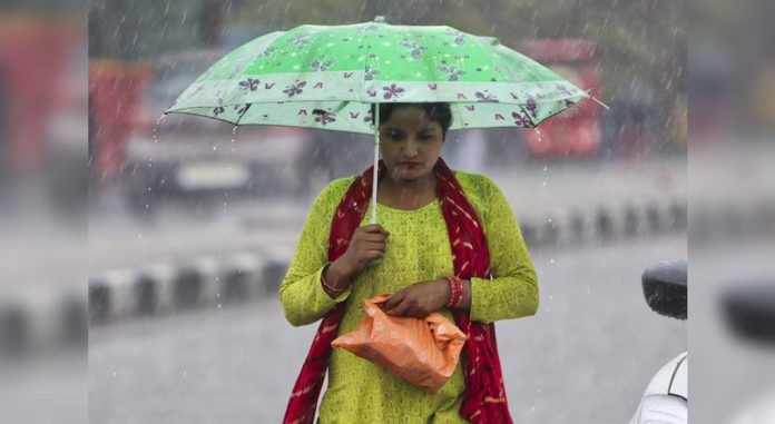 സംസ്ഥാനത്ത് വീണ്ടും മഴ മുന്നറിയിപ്പ് : ഇന്ന് 7 ജില്ലകളിൽ യെല്ലോ അലേര്ട്ട് സംസ്ഥാനത്ത് വീണ്ടും മഴ മുന്നറിയിപ്പ് : ഇന്ന് 7 ജില്ലകളിൽ യെല്ലോ അലേര്ട്ട്
