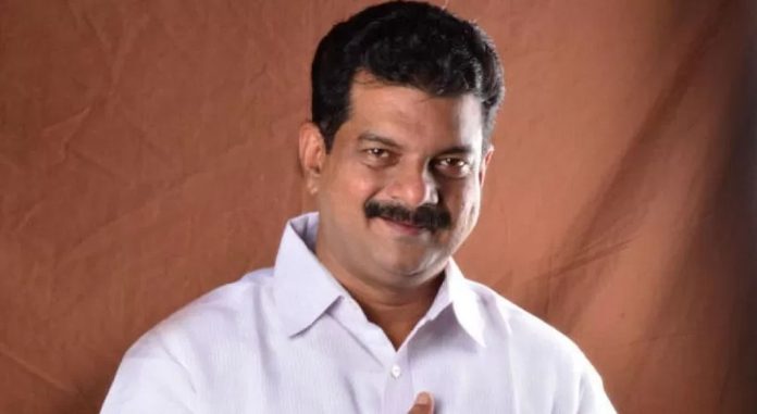 നിലമ്പൂരിൽ വിശദീകരണ യോഗം വിളിച്ച് പി വി അൻവർ എംഎൽഎ നിലമ്പൂരിൽ വിശദീകരണ യോഗം വിളിച്ച് പി വി അൻവർ എംഎൽഎ