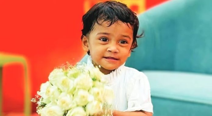 അപകടത്തിനിടെ എയർബാഗ് മുഖത്തമർന്നു ; അമ്മയുടെ മടിയിൽ ഇരുന്ന രണ്ട് വയസുകാരി ശ്വാസംമുട്ടി മരിച്ചു അപകടത്തിനിടെ എയർബാഗ് മുഖത്തമർന്നു ; അമ്മയുടെ മടിയിൽ ഇരുന്ന രണ്ട് വയസുകാരി ശ്വാസംമുട്ടി മരിച്ചു