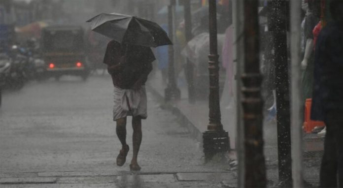 കേരളത്തിൽ ഇന്ന് ശക്തമായ മഴയ്ക്ക് സാധ്യത ; 9 ജില്ലകളിൽ യെല്ലോ അലർട്ട് കേരളത്തിൽ ഇന്ന് ശക്തമായ മഴയ്ക്ക് സാധ്യത ; 9 ജില്ലകളിൽ യെല്ലോ അലർട്ട്