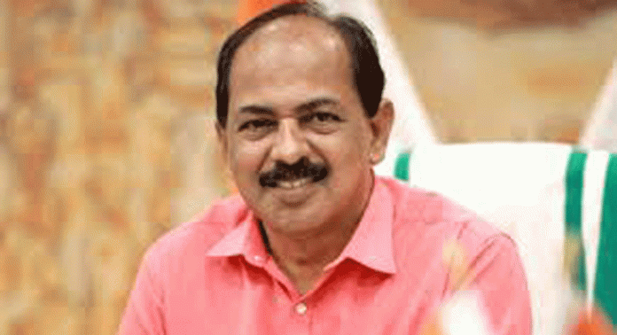 റേഷന് വാതില്പ്പടി വിതരണക്കാരുടെ സമര പ്രഖ്യാപനത്തിന് പിന്നാലെ ഇടപെടലുമായി ഭക്ഷ്യവകുപ്പ് റേഷന് വാതില്പ്പടി വിതരണക്കാരുടെ സമര പ്രഖ്യാപനത്തിന് പിന്നാലെ ഇടപെടലുമായി ഭക്ഷ്യവകുപ്പ്