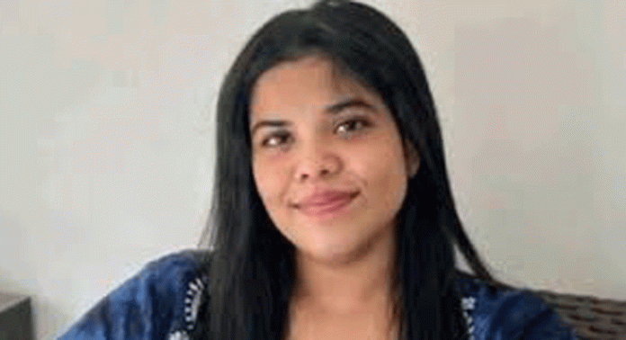 അന്ന സെബാസ്റ്റ്യന്റെ മരണത്തിൽ പ്രതികരണവുമായി കേന്ദ്ര തൊഴിൽ മന്ത്രി മൻസൂഖ് മാണ്ഡവ്യ അന്ന സെബാസ്റ്റ്യന്റെ മരണത്തിൽ പ്രതികരണവുമായി കേന്ദ്ര തൊഴിൽ മന്ത്രി മൻസൂഖ് മാണ്ഡവ്യ
