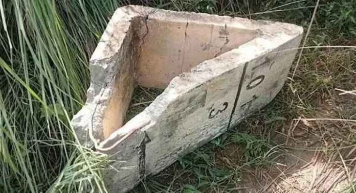 രാജസ്ഥാനിലും ട്രെയിൻ അട്ടിമറി ശ്രമം; 70 കിലോ വരുന്ന സിമന്റ് കട്ട ട്രാക്കിൽ രാജസ്ഥാനിലും ട്രെയിൻ അട്ടിമറി ശ്രമം; 70 കിലോ വരുന്ന സിമന്റ് കട്ട ട്രാക്കിൽ