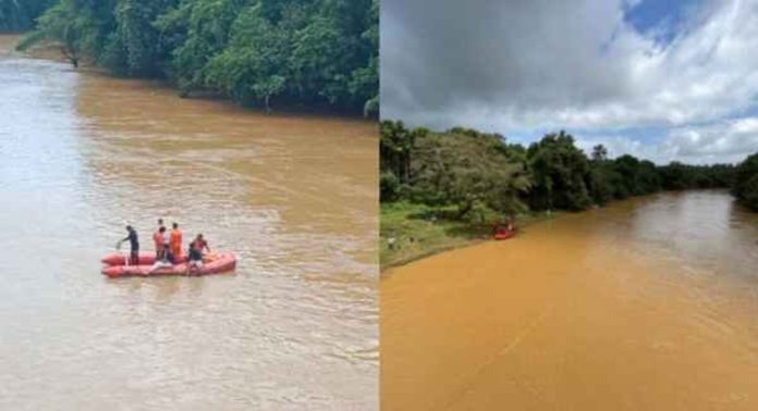 ഭാര്യയുമായുള്ള തർക്കത്തിൽ പുഴയിലേക്ക് ചാടി 45കാരൻ ; അഗ്നിരക്ഷാ സേന തെരഞ്ഞത് മണിക്കൂറുകൾ ഭാര്യയുമായുള്ള തർക്കത്തിൽ പുഴയിലേക്ക് ചാടി 45കാരൻ ; അഗ്നിരക്ഷാ സേന തെരഞ്ഞത് മണിക്കൂറുകൾ