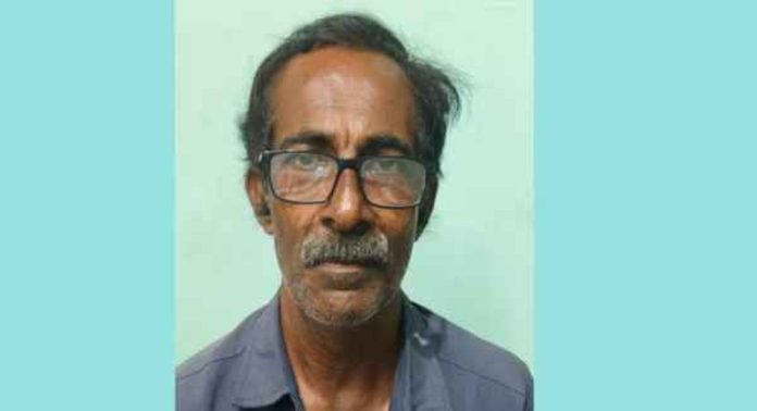 സഹപ്രവർത്തക റെസ്റ്റ് റൂമിൽ യൂണിഫോം മാറുന്ന വീഡിയോ ചിത്രീകരിച്ചു ; സർക്കാർ ജീവനക്കാരൻ പിടിയിൽ സഹപ്രവർത്തക റെസ്റ്റ് റൂമിൽ യൂണിഫോം മാറുന്ന വീഡിയോ ചിത്രീകരിച്ചു ; സർക്കാർ ജീവനക്കാരൻ പിടിയിൽ