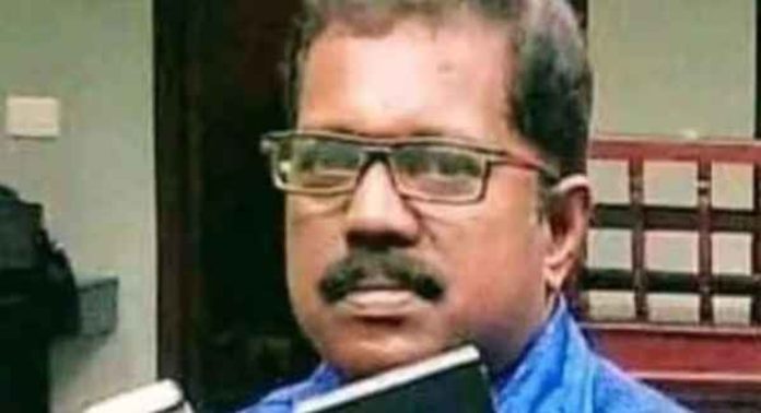 ടാങ്കർ ലോറിയും ബൈക്കും കൂട്ടിയിടിച്ച് അപകടം ; ചികിത്സയിലായിരുന്ന വീഡിയോഗ്രഫർ മരിച്ചു ടാങ്കർ ലോറിയും ബൈക്കും കൂട്ടിയിടിച്ച് അപകടം ; ചികിത്സയിലായിരുന്ന വീഡിയോഗ്രഫർ മരിച്ചു