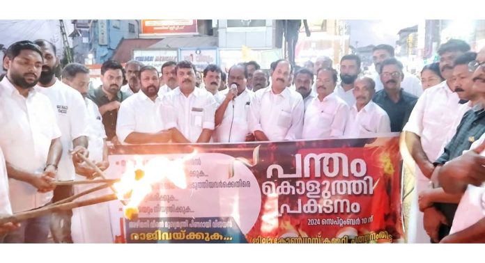 മുഖ്യമന്ത്രി വിധ്വംസകരുടെ സംരക്ഷകൻ ; പ്രൊഫ. സതീഷ് കൊച്ചുപറമ്പിൽ മുഖ്യമന്ത്രി വിധ്വംസകരുടെ സംരക്ഷകൻ ; പ്രൊഫ. സതീഷ് കൊച്ചുപറമ്പിൽ